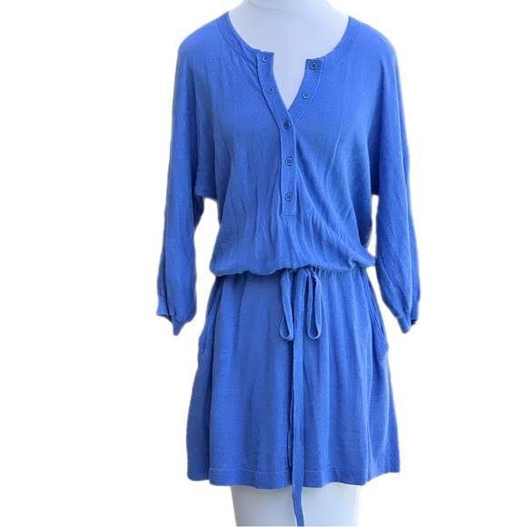 BCBGMaxAzria Dresses & Skirts - BCBG MaxAzaria Blue Chambra Long Sleeves Buttons Dress